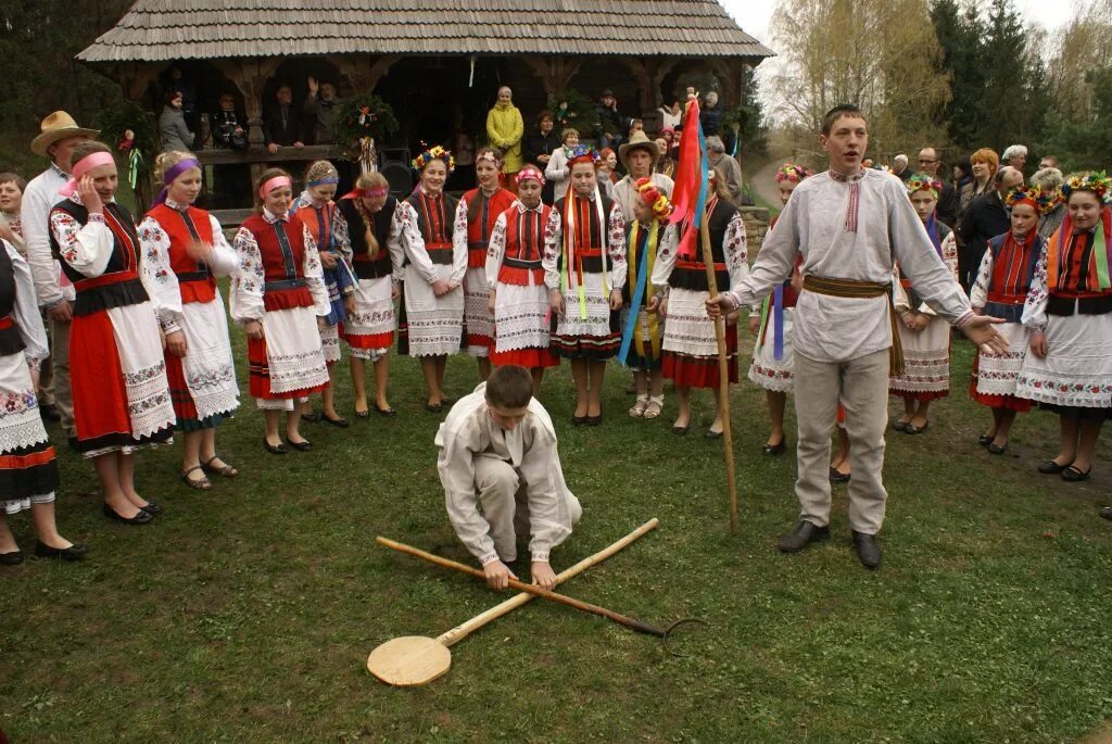 Гуканье весны в белоруссии про праздник. Встреча весны. Хоровод веснянка. Веснянка праздник. Фольклорный праздник.