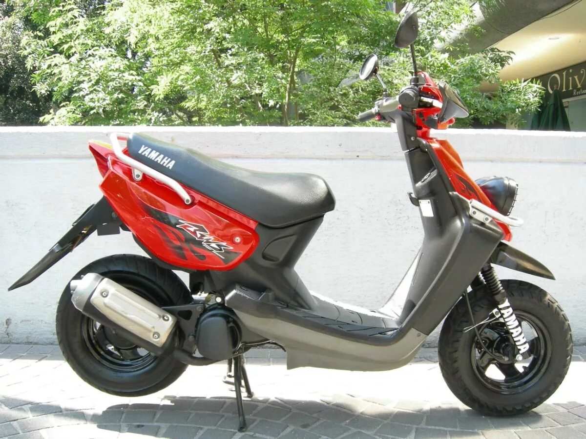 Yamaha bws 100. Скутер Ямаха БВС 100. Yamaha BWS 250. Yamaha BWS 100 2007. Yamaha BW'S 100.