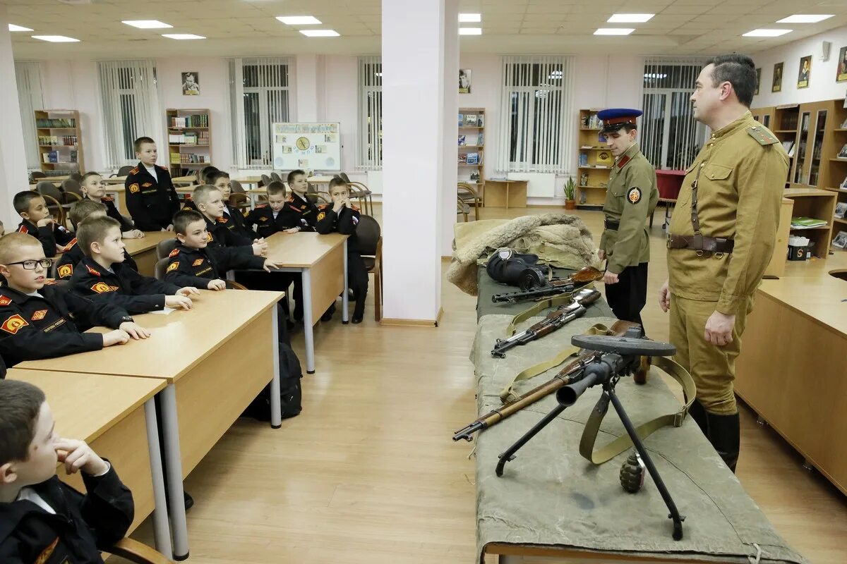 Звезда суворовского училища