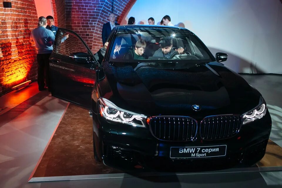 Бмв 7 россия. БМВ 7 последняя модель. GRANTURISMO 7 BMW. БМВ 7 новая презентация. БМВ 5 последняя.