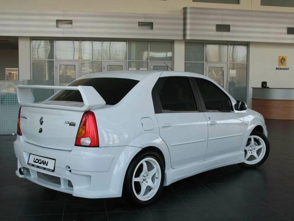 Renault logan тюнинг. Renault logan тюнингованная. обвес на рено логан 1. renault logan 2012 обвес. renault logan 2012 tuning.