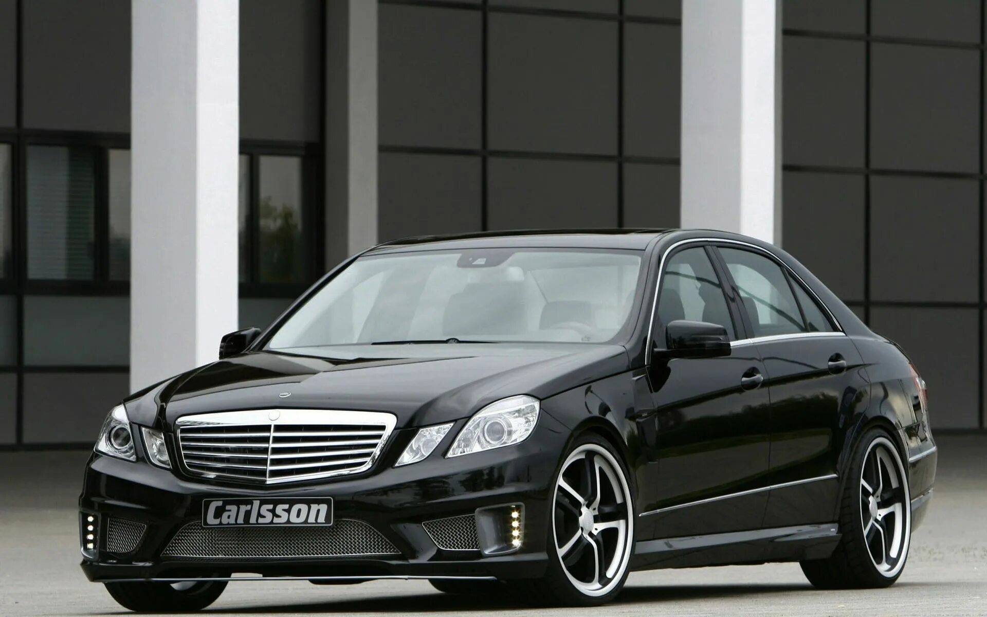 Е кла. Mercedes w212 Carlsson. Mercedes-Benz w212. Mercedes w212. E class w212.