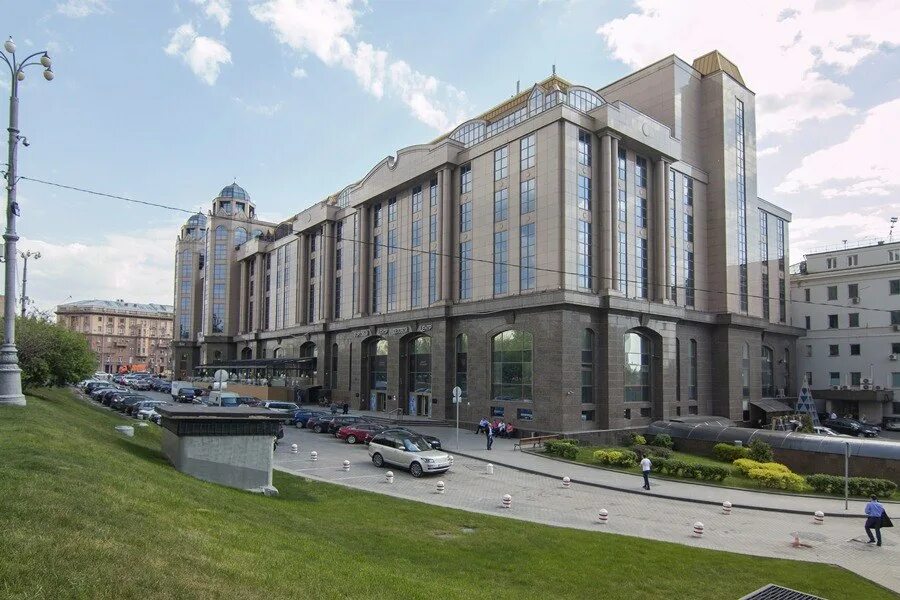 Бц новинский. Новинский бул., 31. новинский пассаж москва.