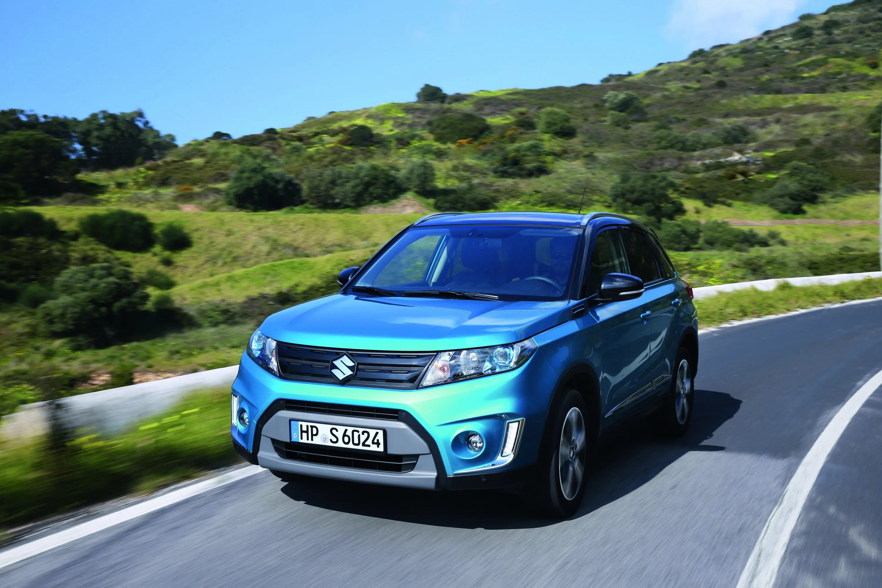 Где можно купить сузуки. Suzuki Vitara 2015. Suzuki Витара 2017. Сузуки Витара Swift 2. Сузуки Сэлтис Витара.