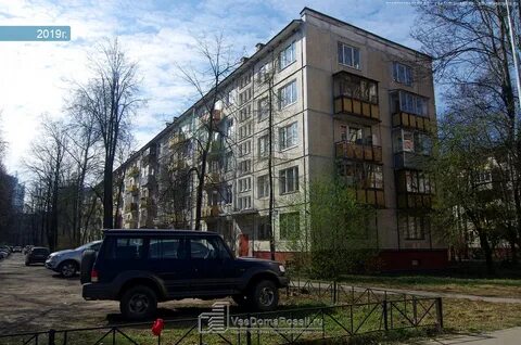 Космонавтов 29