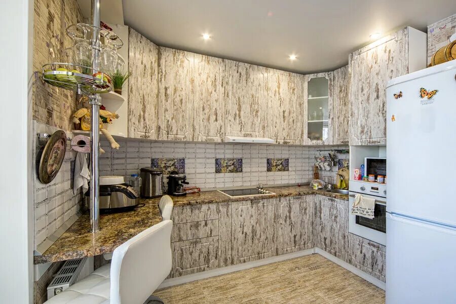 кухни стеклодом. кухни стеклодом пермь. монтаж кухни до потолка. стеклодом пермь. мдф прованс версаль.