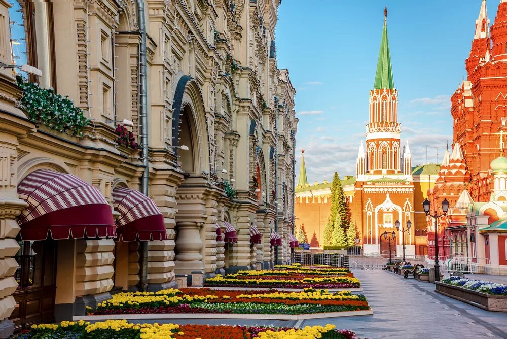 ГУМ Никольская улица. Никольская улица Москва летом. Никольская площадь Москва. ГУМ Арбат Москва. Улицы москвы лето