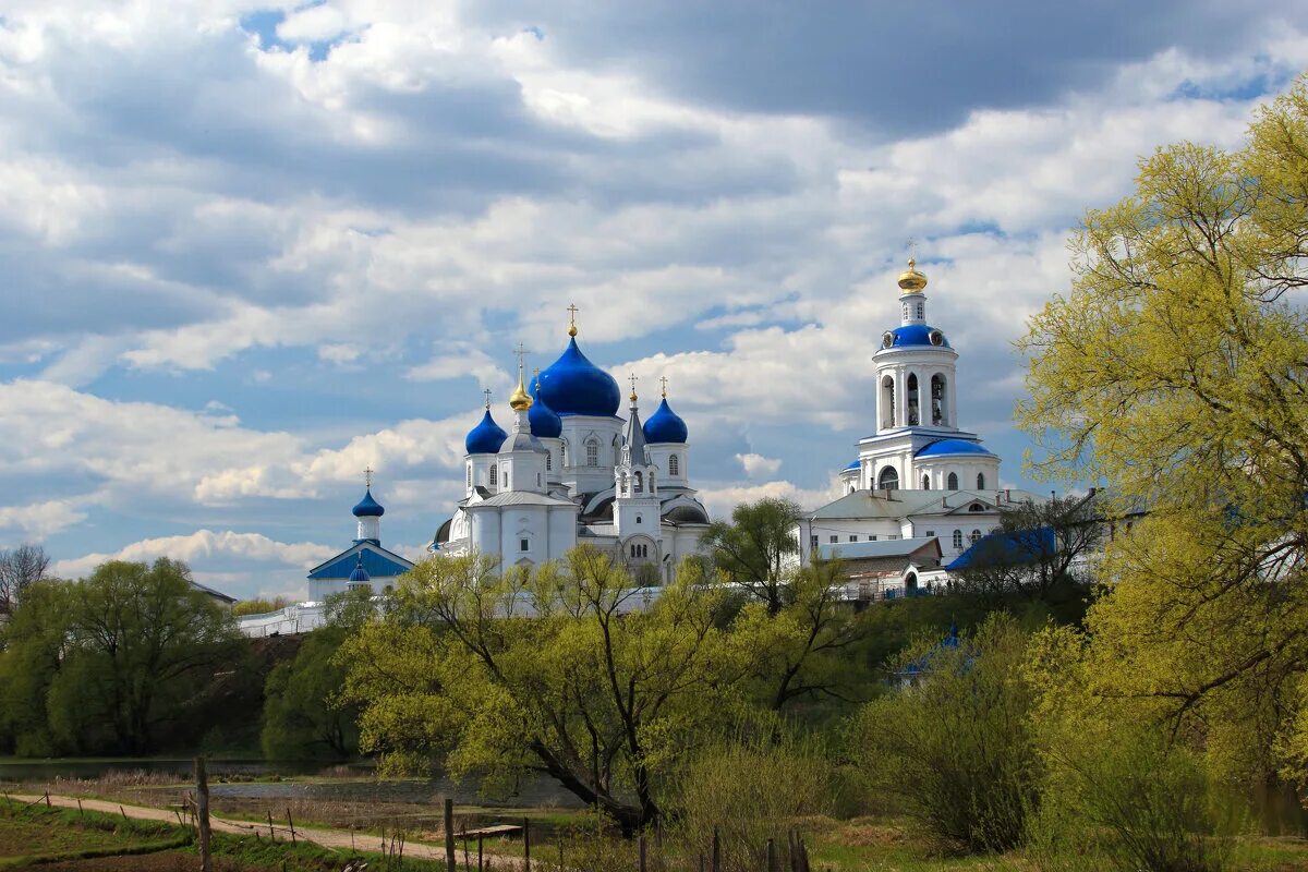 рождество боголюбово. свято боголюбский монастырь в боголюбово зимой. церковь в селе боголюбово. рождество боголюбово. дворец андрея боголюбского в боголюбове.