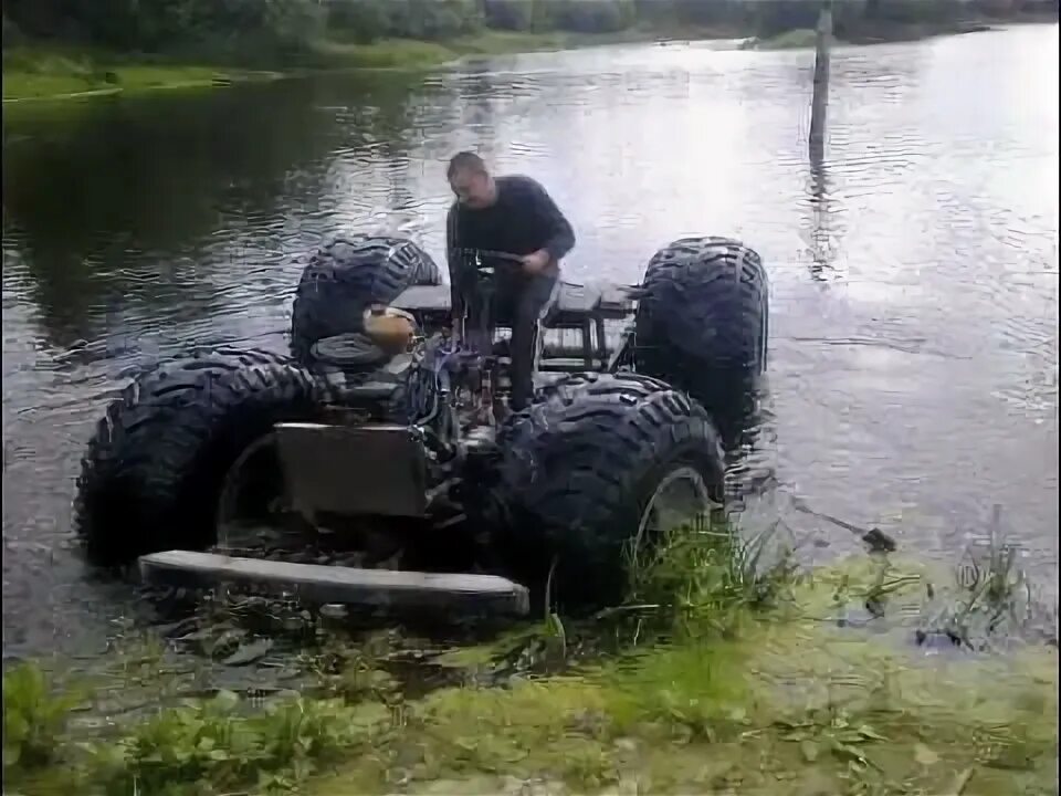 Лютый угар на болотоходе в лесу