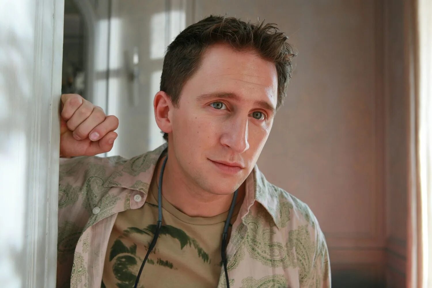 Улицы разбитых фонарей порохня. Оскар кучера улицы разбитых фонарей. Оскар кучера улицы разбитых. Улицы разбитых фотарекй паролния. Куравлев улицы разбитых фонарей.