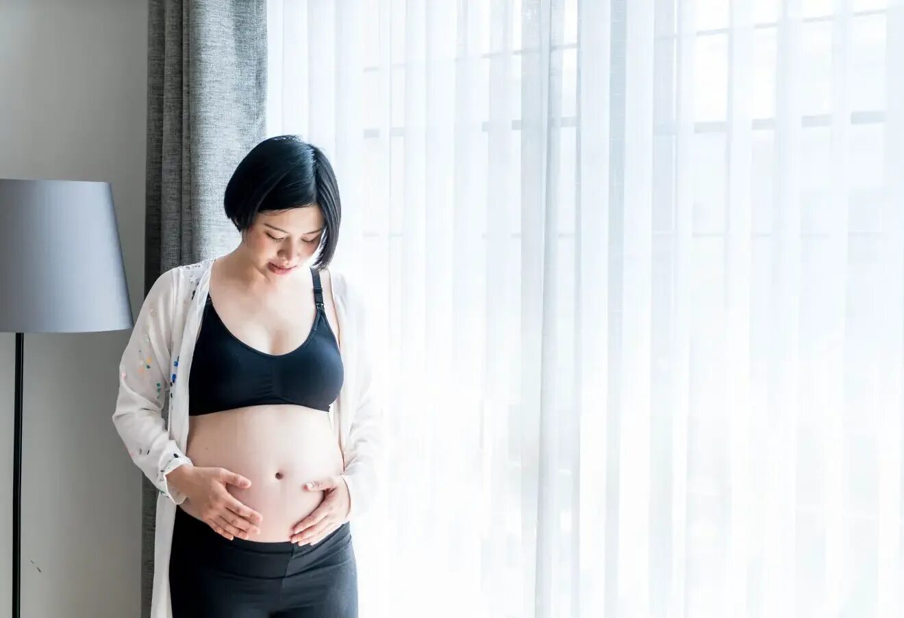 Японка забеременела. Азиатские беременные женщины. Беременные китайцы.
