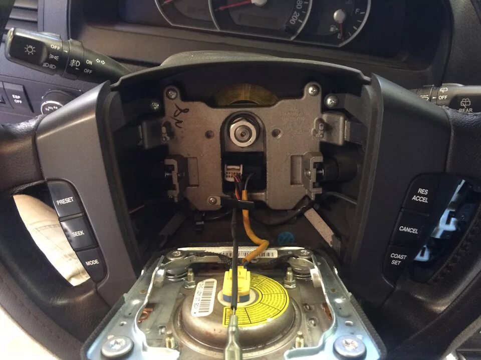 Как снять на киа соренто Снятие обшивки салона и шумоизоляция KIA Sorento. Часть2. KIA Sorento (1G), 2,