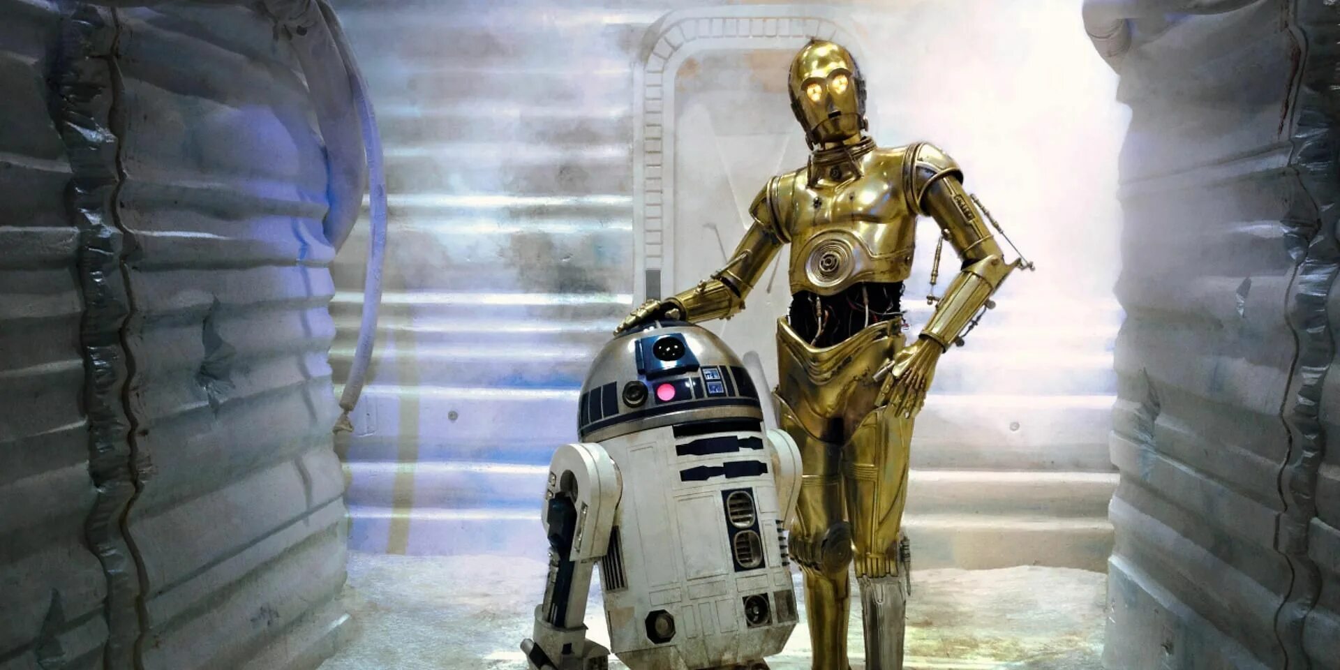 Звёздные войны r2d2 и c3po. C3po Звездные войны. Звёздные войны дроид 3po. Дроид Star Wars c3po. C3 po