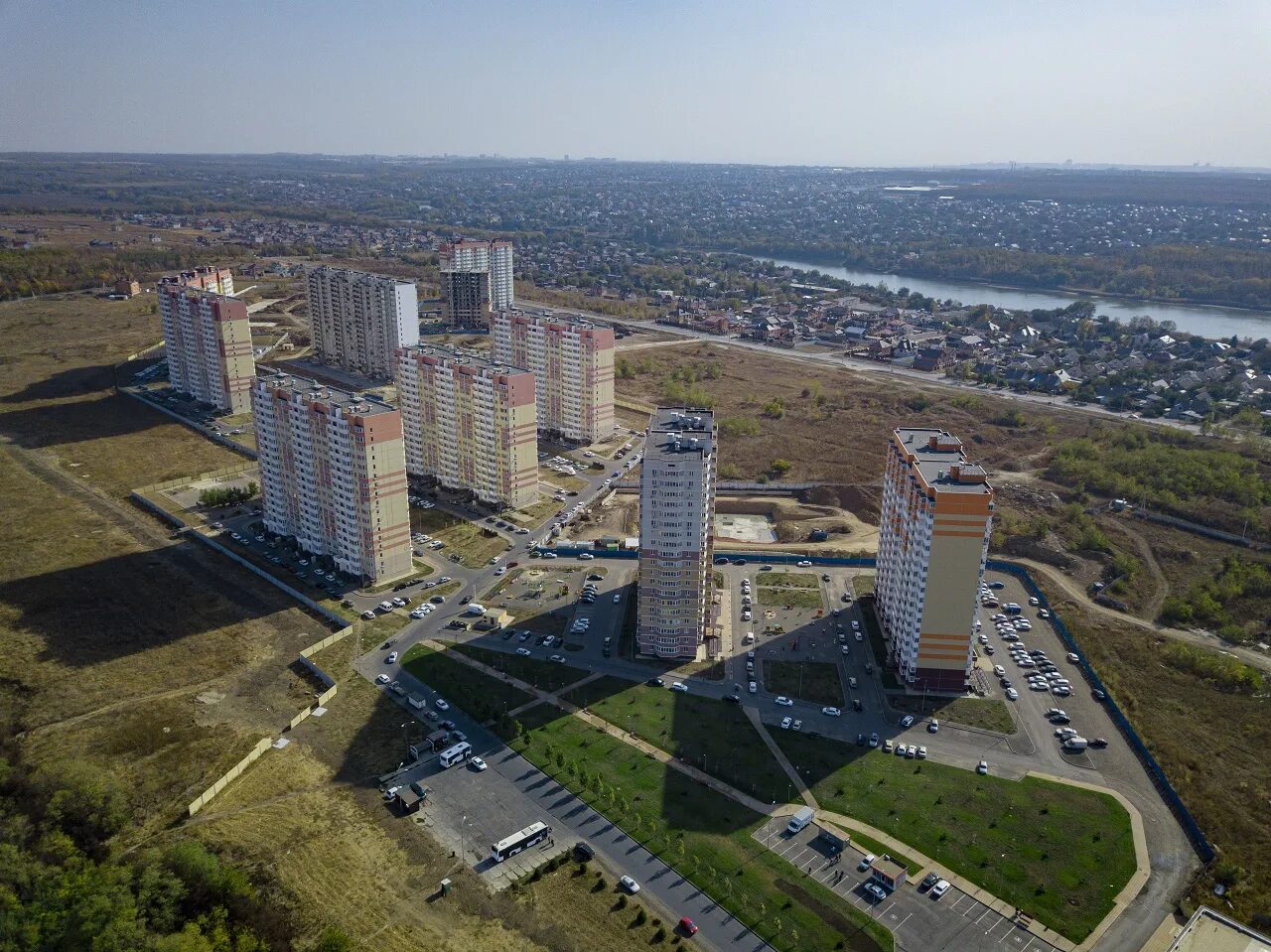 Квартиры жк платовский ростов. ЖК ВКБ Краснодар. ВКБ Платовский. ЖК Платовский Ростов-на-Дону. ВКБ-новостройки Ростов-на-Дону.