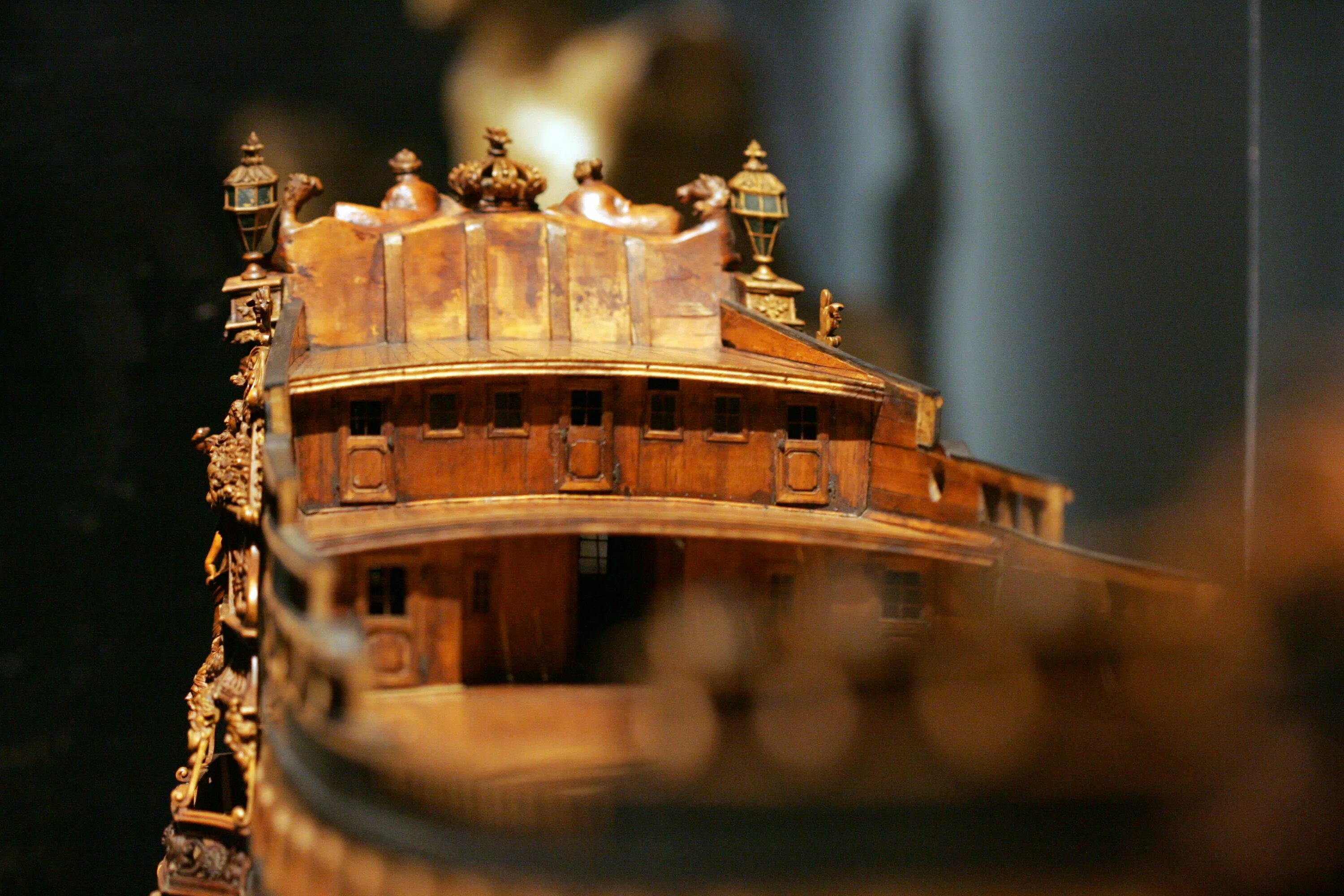 Корма палубы. Солей рояль линейный корабль, 1669. Солей рояль Лувр. Soleil Royal корабль в музее. Солей рояль ДЕАГОСТИНИ.