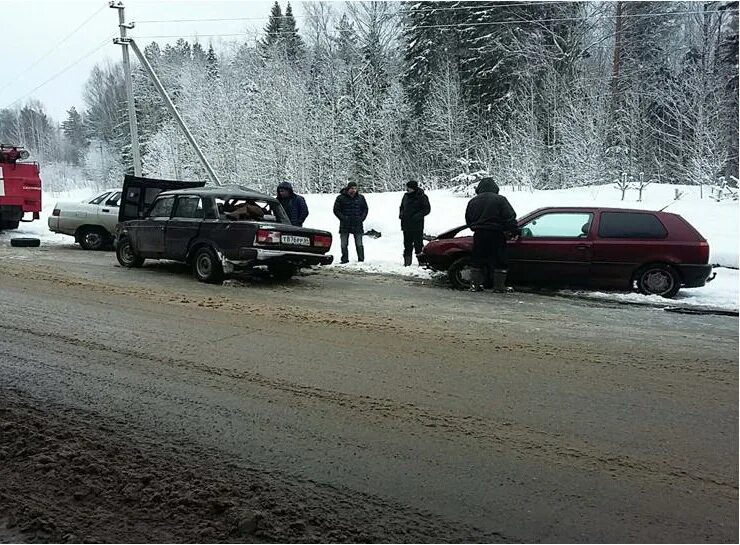 Трасса киров пермь дтп на трассе 11 декабря. На трассе киров пермь 11 декабря. Дтп трасса киров пермь. 777 км автодороги кострома-шарья-киров-пермь. Дтп трасса киров пермь.