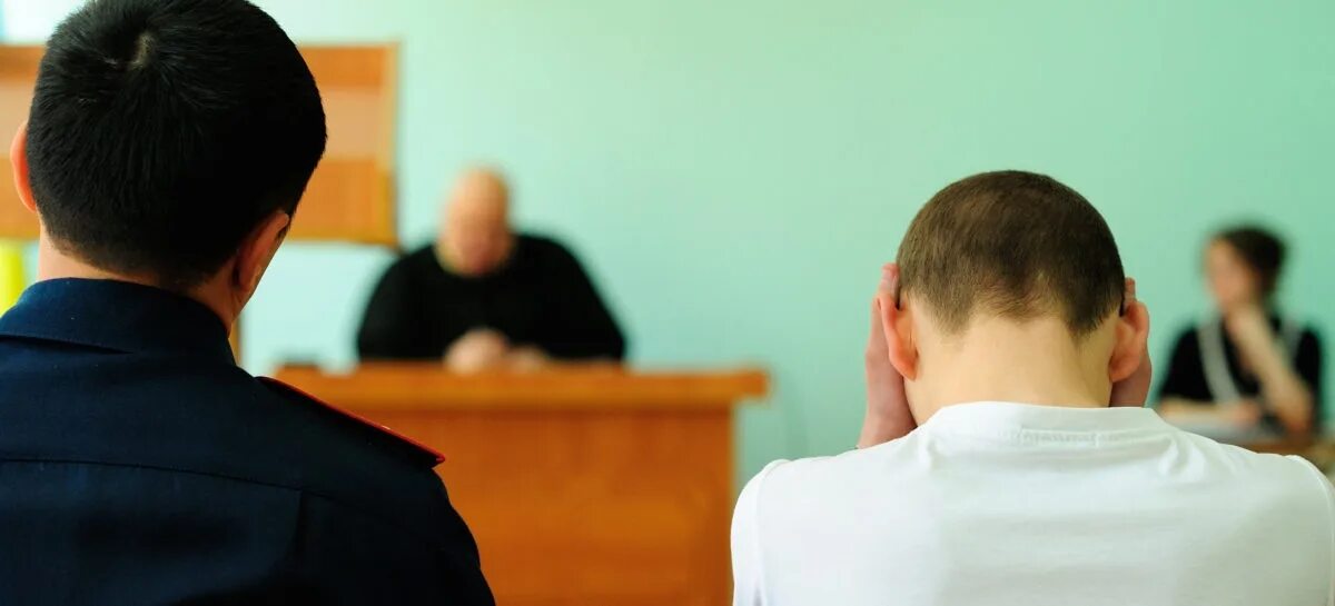 Предстать перед судом в деле