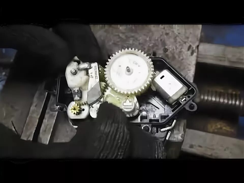 Как снять электропривод крышки багажника мерседес мл w164 как снять замки дверей, ручку и обшивку. Дополнение к записи "Болезнь w16