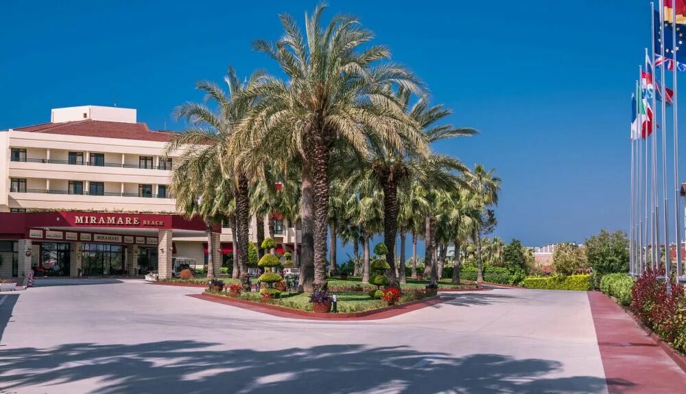 Miramare queen. Иберотель мирамар фуджейра. Фуджейра мирамар 5. Мирамар фото. Miramare beach hotel 5 турция сиде.