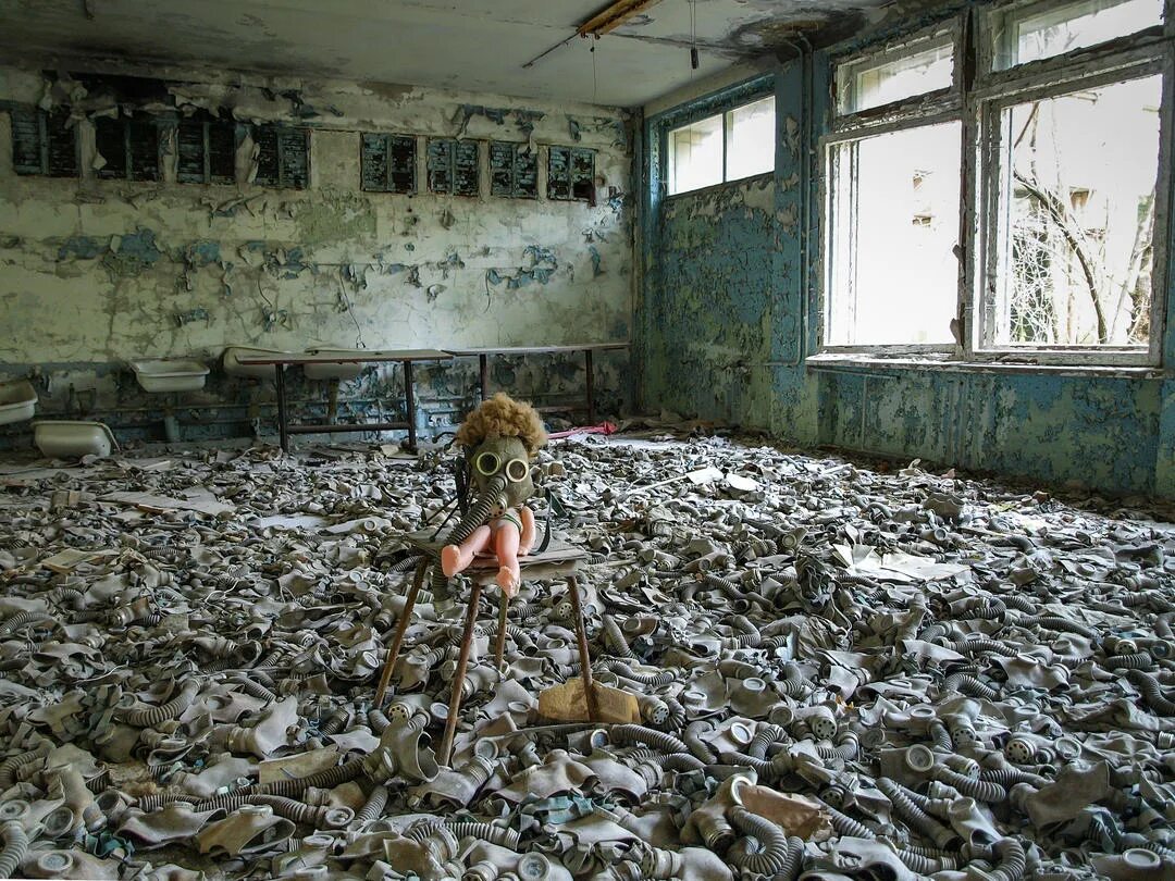 Чернобыль самые радиоактивные места рыжий лес. Чернобыль страшные места. Самые радиоактивные места в чернобыле. Чернобыль зона отчуждения чаэс. Чернобыль аэс слоновьей ногой.