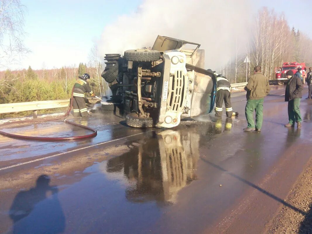 Погода советск 14 дней. Котельнич перевернуло фуру. Погода Советск Кировская область. Погода Советск Кировская область на неделю. Пожар в Советске Кировской области вчера.