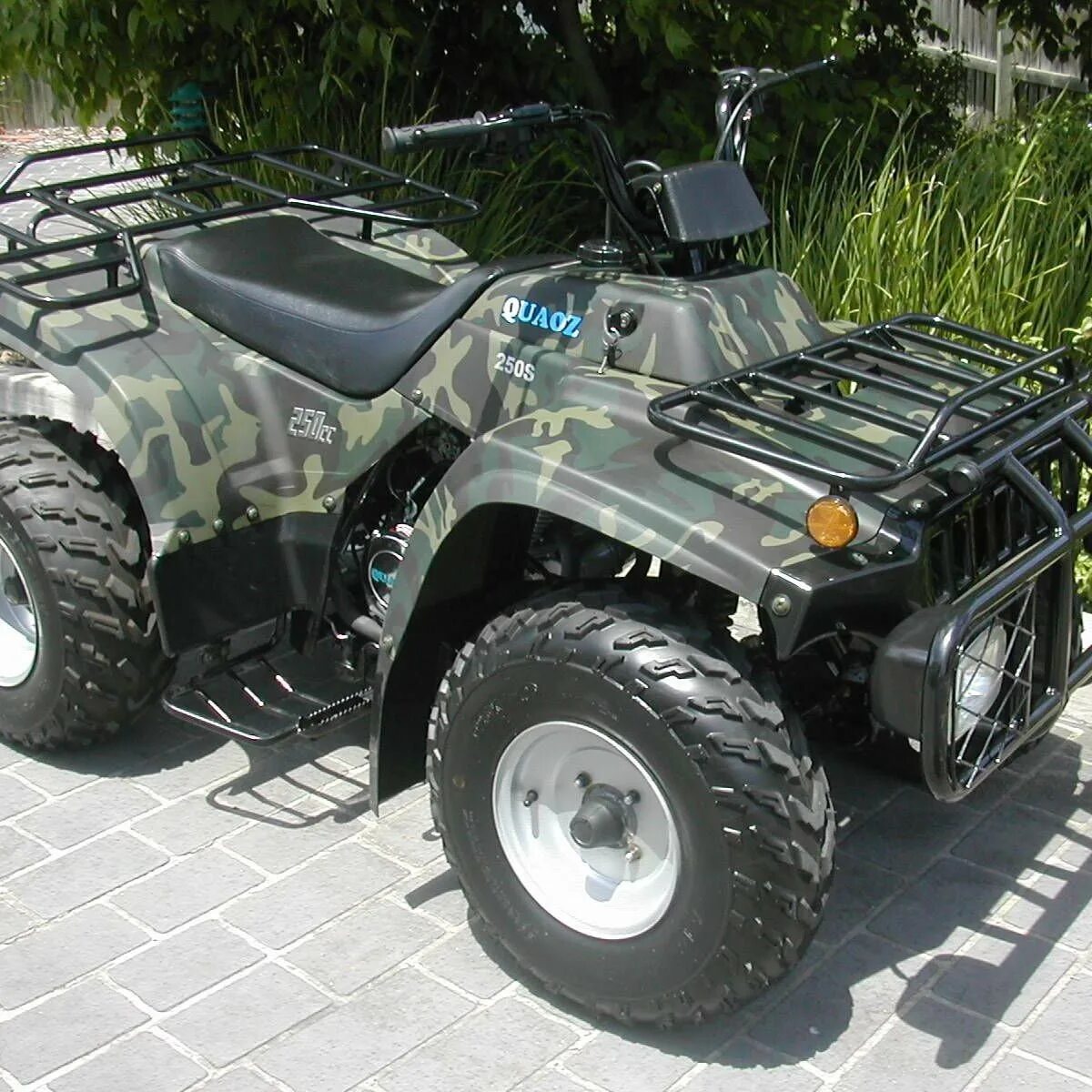 Китайские квадроциклы. 250 Cc atv 4x4 с прицепом. Квадроцикл Elite 3 Quad зарядка. Квадроцикл регги 250. Китайский квадроцикл.