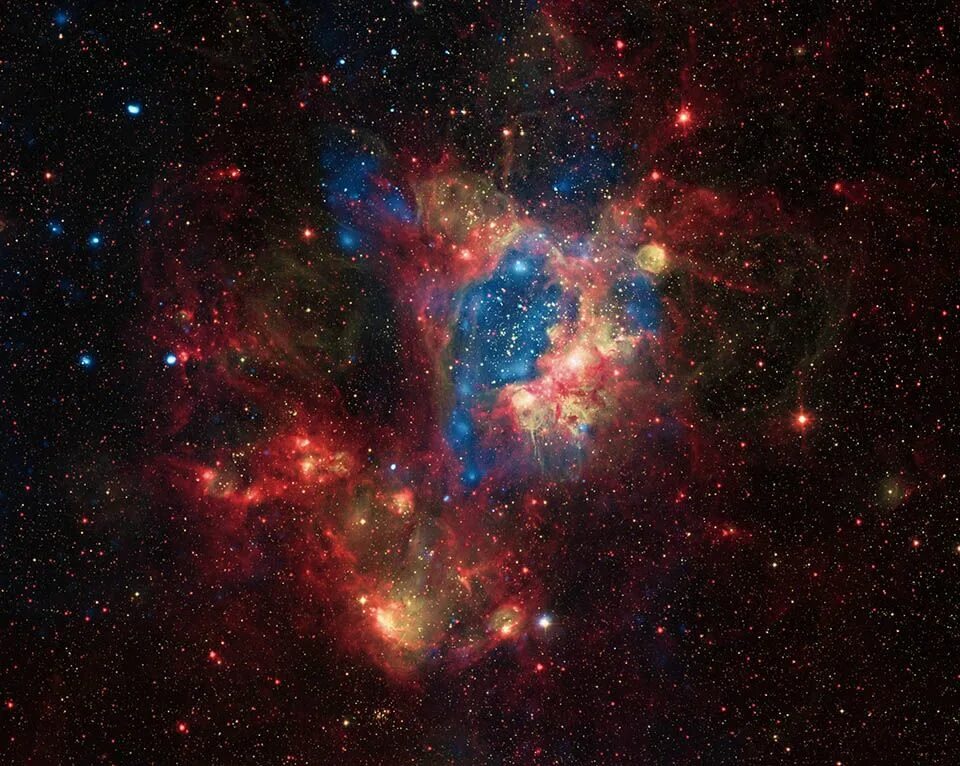 Келпи шотландия. Космос звезды. Больше эту картинку. Нью йорк панорама 360. Камень валун круглый.