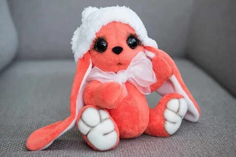 Милый зайка игрушка