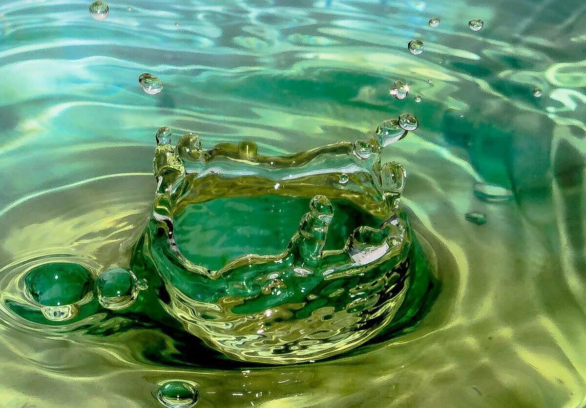 Й воде