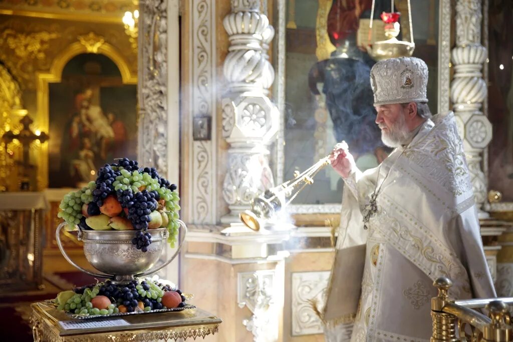 2020. Служба в храме преображения господня. Служба в храме преображения господня. Храм преображения господня в спас темне пономарь александр. Преображение господне служба.