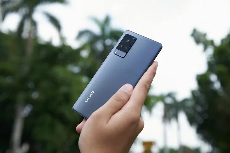 Vivo x100 в россии. Vivo x80. Vivo x100 Pro в руке. Vivo x100 Pro фото с него. Vivo x60 фотографии с камеры.