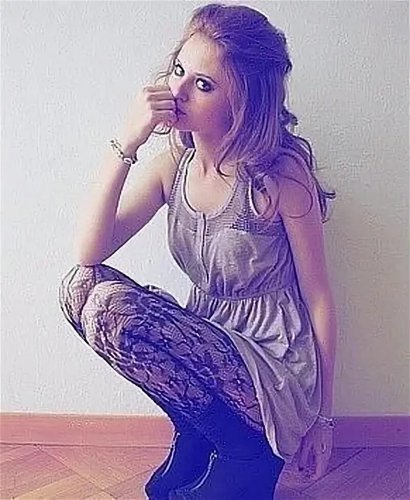 Typical girl. Typical girl. Typical girl. Джанелла сальвадор. Типикал гёрл.