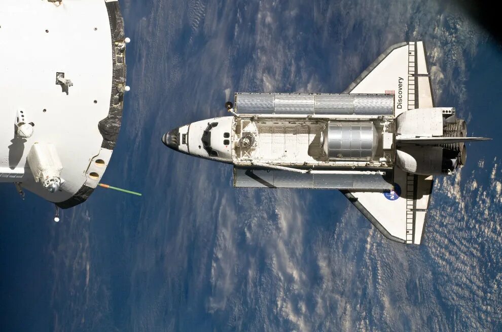 Фото космического корабля в космосе. Спейс шаттл и МКС. Спейс шаттл космический корабль. МКС Space Shuttle. Шаттл "Атлантис" и МКС.