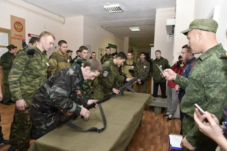 призывной пермь. военный комиссариат пермь свердловский район. мочалкин анатолий иванович военный комиссар пермского края. докучаева 46 пермь военный комиссариат. сборный пункт пермского края военкомат.