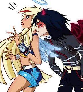 Tanga kiygan yosh ayollar