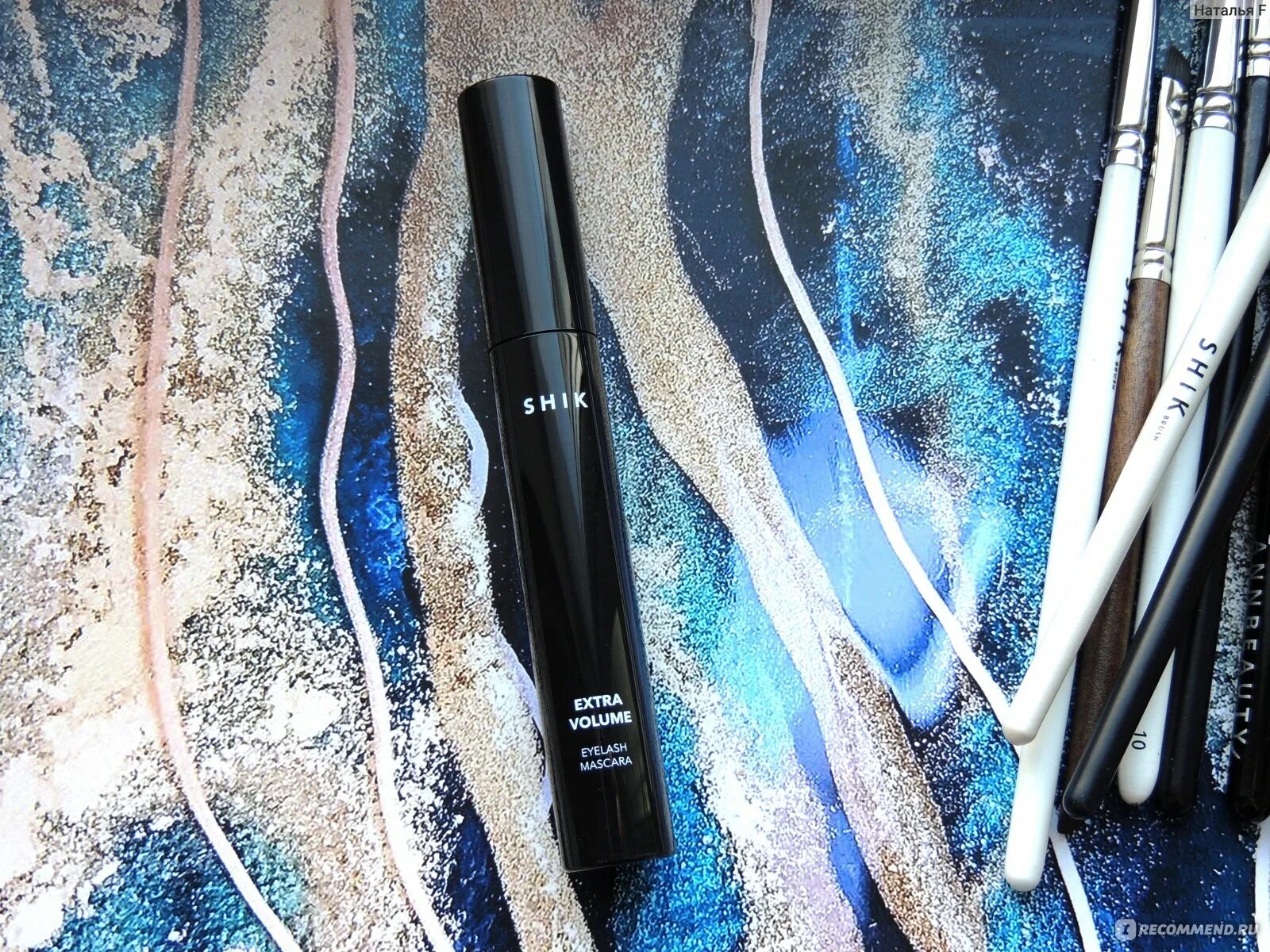 Extra volume eyelash mascara