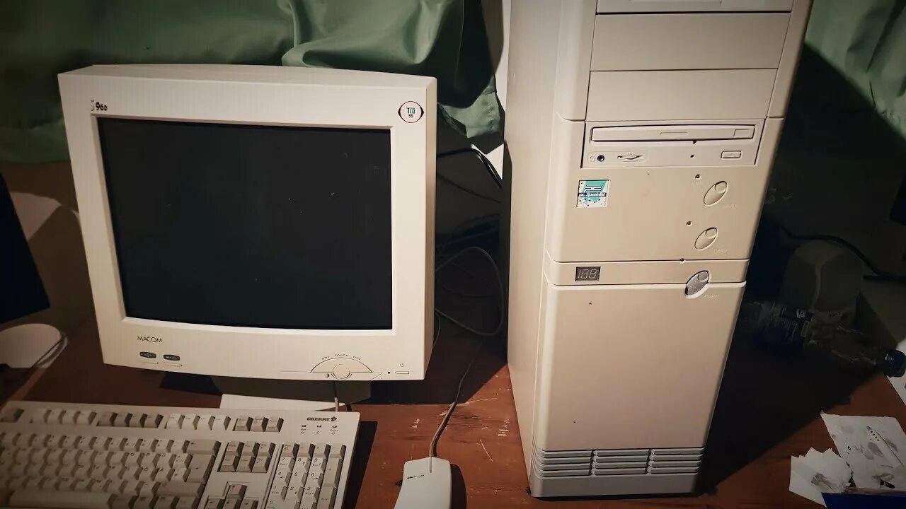 Компьютер start. PC at 486 1994 Mini Tower. Windows 95 PC. Компьютер 95 года. Компьютер старый Windows 95.