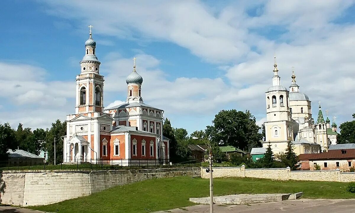 Успенская Церковь (Серпухов). Серпухов монастырь холм. Церковь Волковское Серпухов.