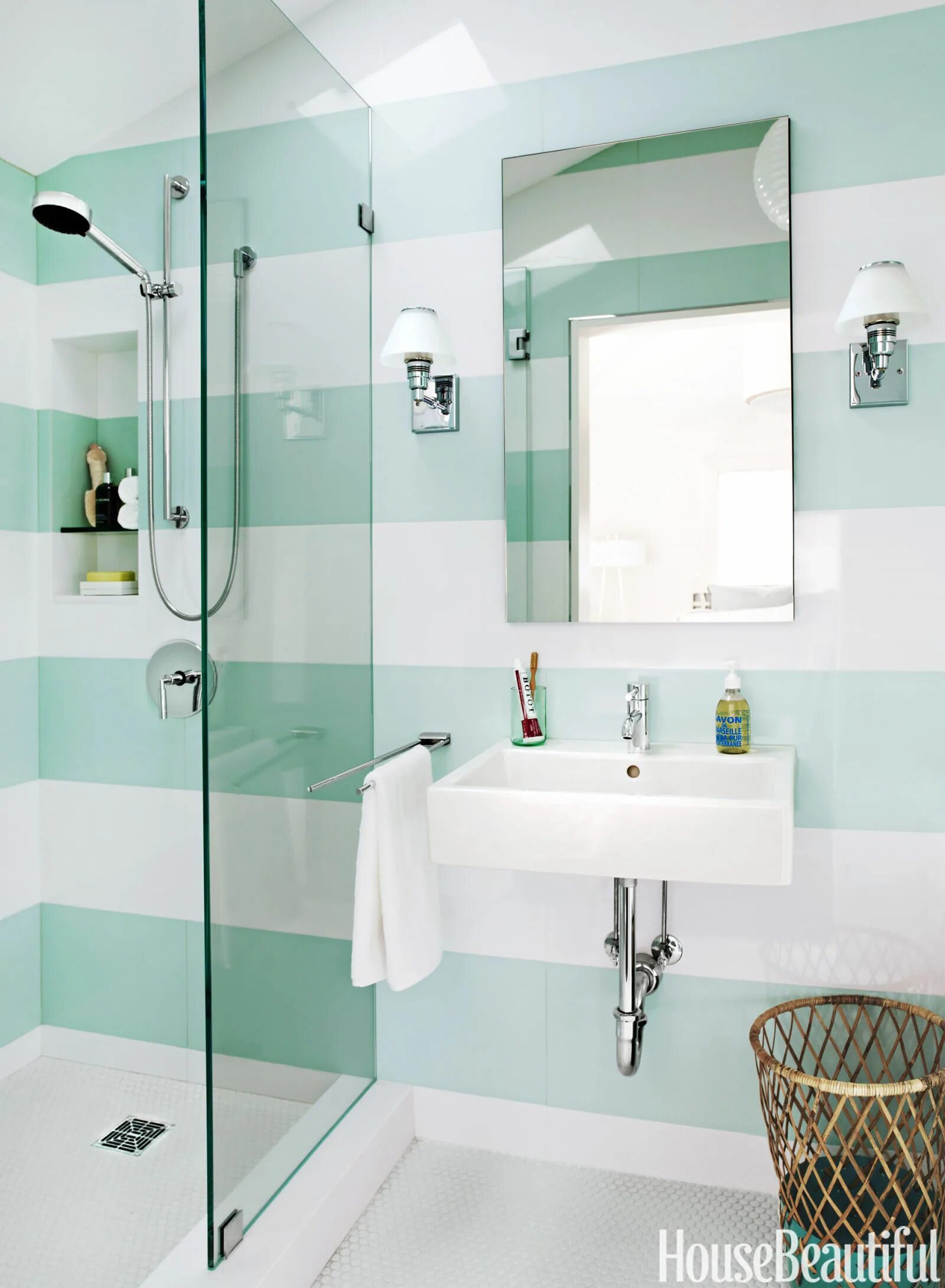 Плитка в маленькой ванне фото. Ванной комнаты. Ванная комната мятного цвета. Расцветка ванной комнаты. Готовые решения для ванной комнаты.
