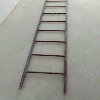 Лестница металлическая приставная