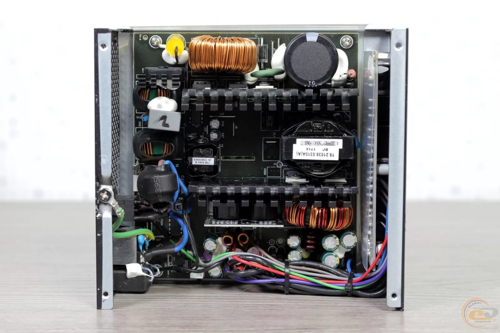 Chieftec bdf 750c. Chieftec proton bdf-750c 750w. chieftec proton bdf-650c. блок питания chieftec bdf-750c 750w. chieftec proton 650w.