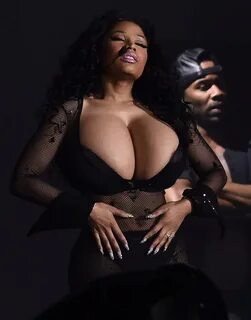 Nicki Minaj Big Tits.