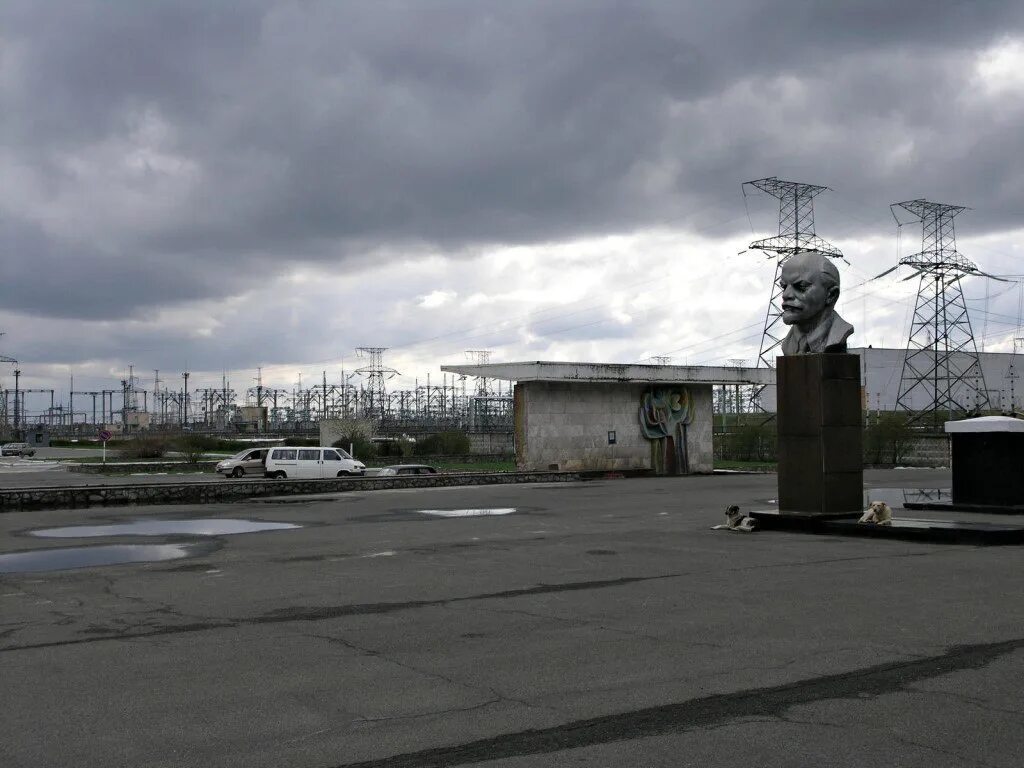 Город во франции припять. Припять город призрак. Город призрак Чернобыль Припять. Железный лес Чернобыль. Заброшенный город Припять.