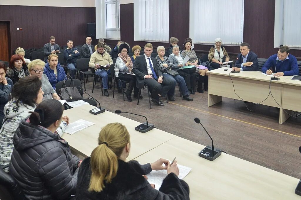 Сайт солнечногорского городского. Администрация Солнечногорска. Солнечногорская администрация фото. Вакансии в администрации Солнечногорска. Ерохин администрация Солнечногорского.