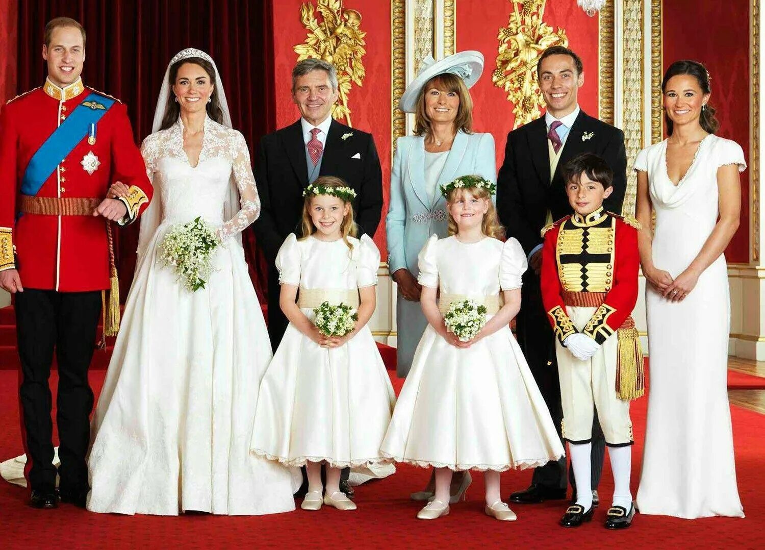 Английская семья видео. Свадьба Кейт Миддлтон и принца Уильяма. Свадьба Уильяма и Кейт Миддлтон. Свадьба королевской семьи принца Уильяма. Принцесса Миддлтон свадьба.