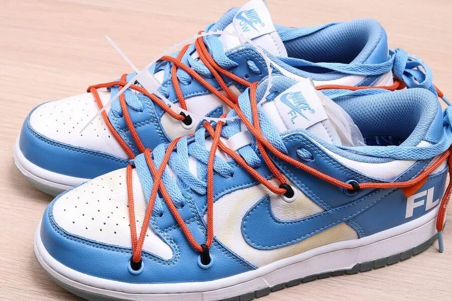 Nike Dunk Low UNC Blue White. Off-White x Futura x Nike Dunk Low. Nike Dunk Low Blue White. Nike Dunk Low x off-White Blue. Кроссовки с двумя шнурками