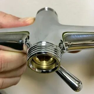Кран для смесителя в ванной отдельно