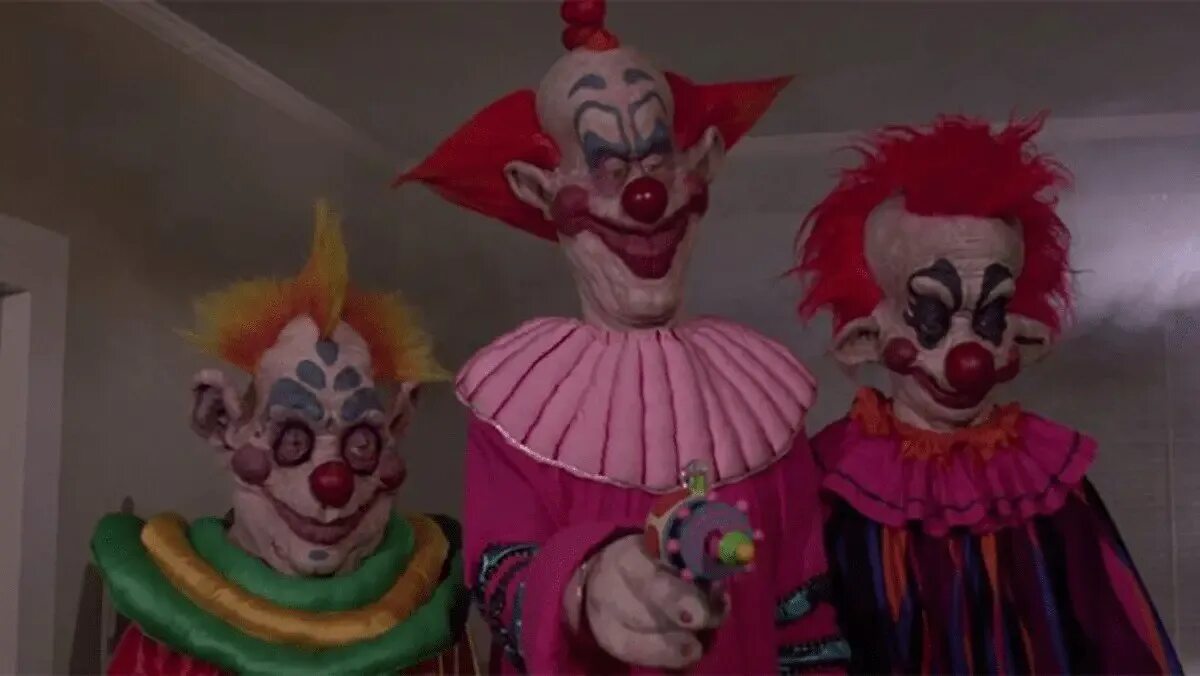 Killer klowns the game. Клоуны убийцы Сюзанн Снайдер.