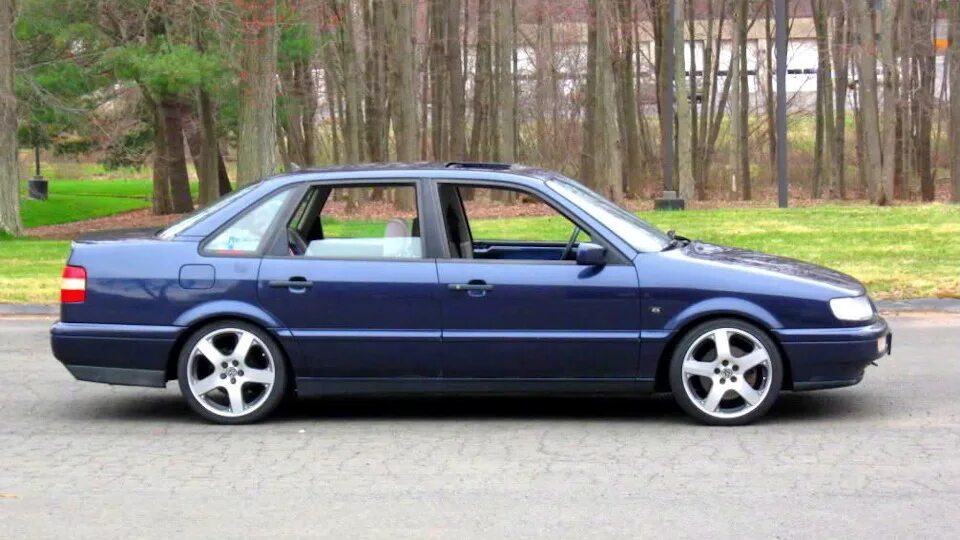 Купить пассат в4. Фольксваген Пассат б4 седан. Фольксваген б4 1994 седан. Volkswagen Passat b4 синий. Подсад б4.