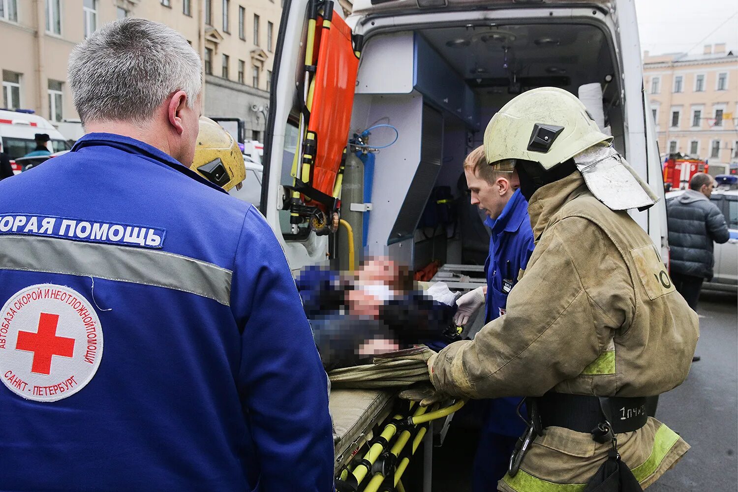 Теракт в москве список погибших и пострадавших. Взрыв в метро Санкт Петербурга 2017. Теракт 2017 метро Петербург. Теракт в Петербурге метро 2017г. 3 Апреля 2017 Санкт-Петербург.